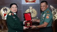 Panglima TNI Bertemu Menteri Pertahanan Vietnam