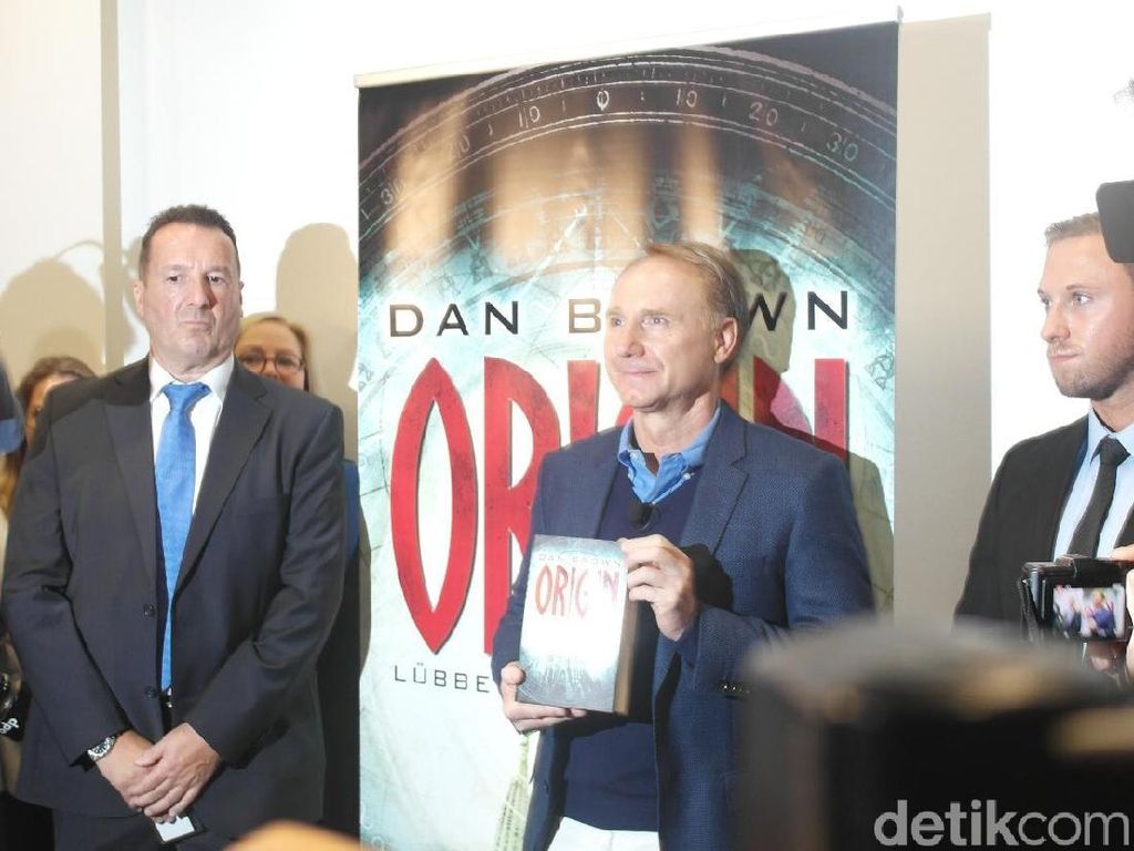Pernah Rilis Da Vinci Code, Dan Brown Ingin Tulis Trump Code Pernah Rilis Da Vinci Code, Dan Brown Ingin Tulis Trump Code