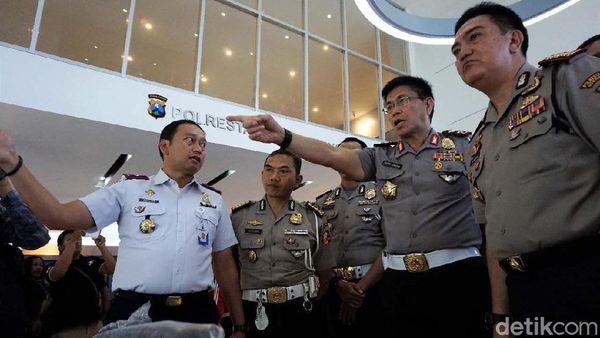 Command Center Polrestabes Surabaya Tuai Pujian