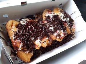 Kekinian! Pisang Goreng dengan Beragam Topping Kekinian! Pisang Goreng dengan Beragam Topping