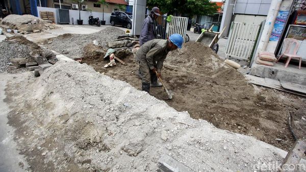 Pembangunan Trotoar Ramah Disabilitas di Jaktim Dikebut