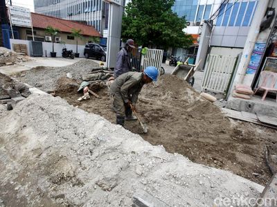 Pembangunan Trotoar Ramah Disabilitas di Jaktim Dikebut