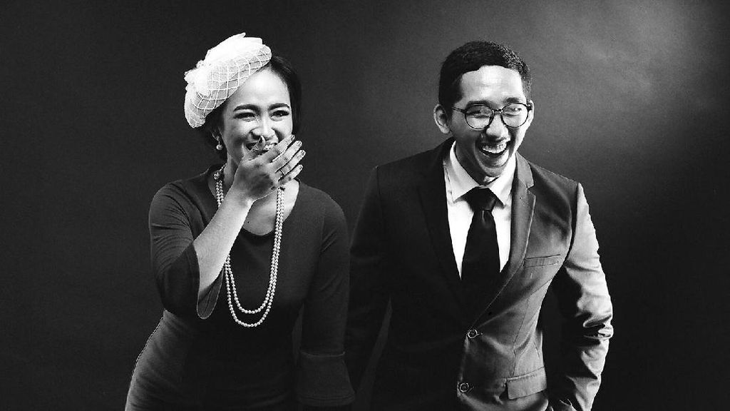 Ini Hasil Foto Tompi untuk Pemenang Kuis Cerita Kita Ini Hasil Foto Tompi untuk Pemenang Kuis Cerita Kita