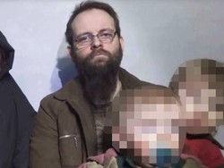 Pasangan Ini Dibebaskan Kelompok Ekstremis Setelah Punya Tiga Anak