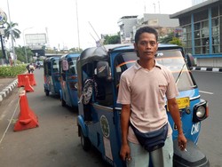 Harapan Sopir Bajaj Akan Janji Gaji UMP dari Sandiaga