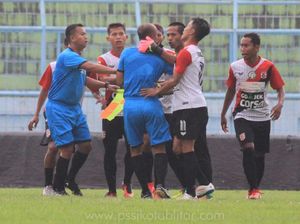 Adu Jotos di Laga Vs Persewangi, Ini Penjelasan Manajemen PSBK