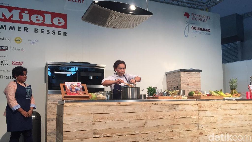 Masakan Indonesia Ramaikan Frankfurt Book Fair 2017 Masakan Indonesia Ramaikan Frankfurt Book Fair 2017