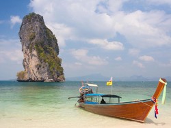 Suka Liburan ke Pantai? Begini Efeknya ke Otak Kita