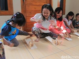 Mengapa Ada Anak yang Suka Merebut Benda Milik Orang Lain?