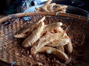 Yuk, Jajan Pisang Goreng Madu, Tanduk dan Srikaya yang Empuk Manis! Yuk, Jajan Pisang Goreng Madu, Tanduk dan Srikaya yang Empuk Manis!