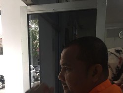 Kejati Riau Tahan 2 Tersangka Korupsi Lampu Jalan Rp 1,3 Miliar