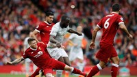 Romelu Lukaku yang sudah bikin tujuh gol musim ini jadi andalan MU untuk membongkar pertahanan Liverpool. (Carl Recine/Reuters)