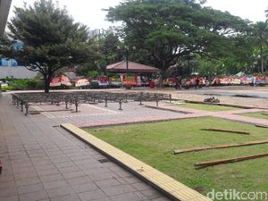 Panggung Selamatan Jakarta Mulai Didirikan di Balai Kota