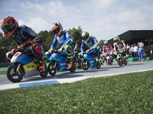 Seru dan Kocak, Aksi Rider MotoGP Naik Motor Listrik Imut-imut
