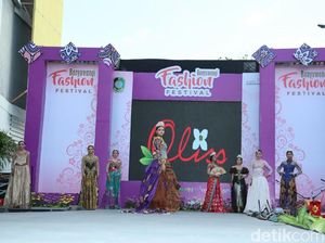Banyuwangi Fashion Festival Panggung Desainer Lokal dan Model