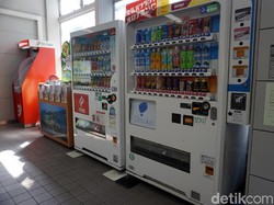 Kreatif! Display Minuman di Vending Machine Ini Digambar dengan Tangan
