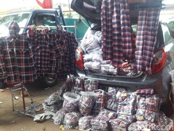 Kerak Telor hingga Kemeja Kotak-kotak Dijajakan di Lapangan Banteng