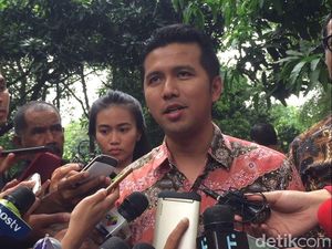 Ini Jawaban Suami Arumi Bila Disandingkan Kiai dengan Khofifah Ini Jawaban Suami Arumi Bila Disandingkan Kiai dengan Khofifah