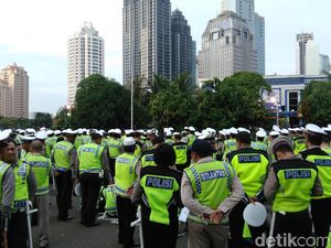 Zikir di Polda Metro, Ustaz Yusuf Mansur Titip Pesan Ini ke Polisi Zikir di Polda Metro, Ustaz Yusuf Mansur Titip Pesan Ini ke Polisi