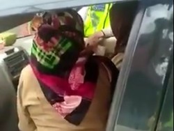 Tak Terima Ditilang, PNS Ini Mencak-mencak ke Polantas