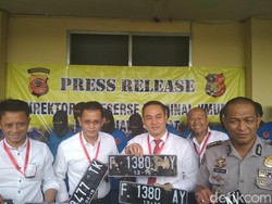 Polda Jabar Ringkus Komplotan Pencuri Spesialis Mobil Pikap