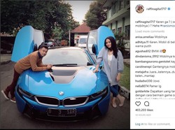 Raffi Ahmad dan Nagita Slavina Pamer Mobil Sport Hybrid