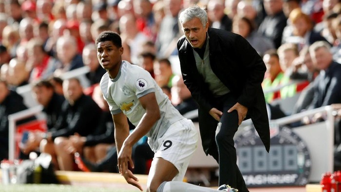 Mourinho Puji Klopp yang Tak Terpancing Ubah Pola Bermain Liverpool