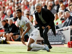 Mourinho Puji Klopp yang Tak Terpancing Ubah Pola Bermain Liverpool