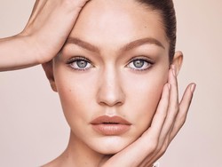 Baru Rilis, Makeup Maybelline x Gigi Hadid Habis Terjual dalam 1,5 Jam