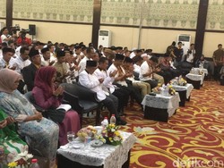 Anies-Sandi Ikut Doa Bersama PKS Jelang Pelantikan