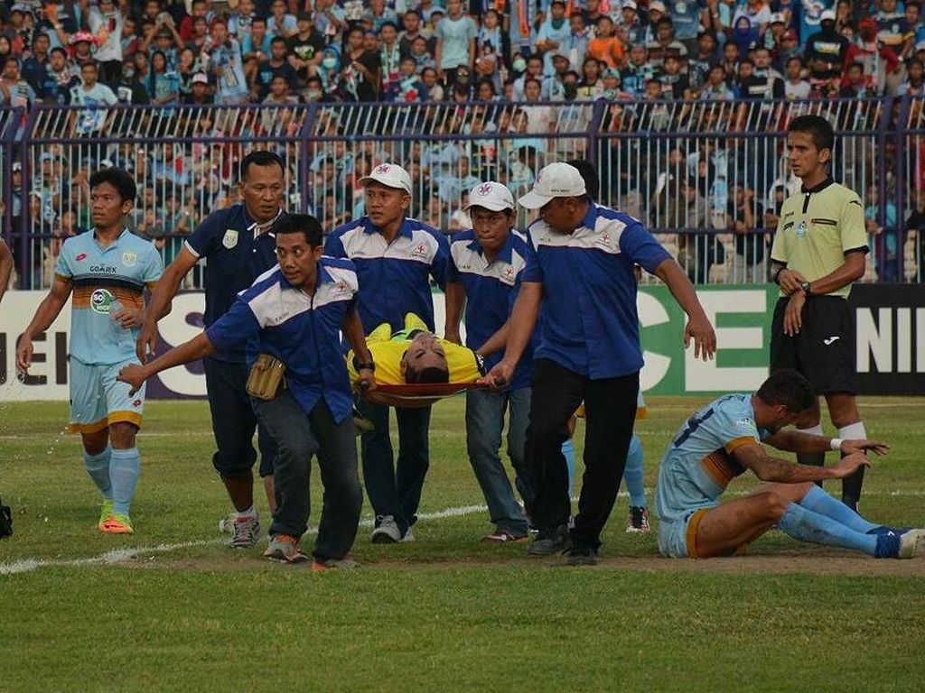 PSSI dan Klub Diminta Beri Kursus Pertolongan Pertama untuk Pemain PSSI dan Klub Diminta Beri Kursus Pertolongan Pertama untuk Pemain