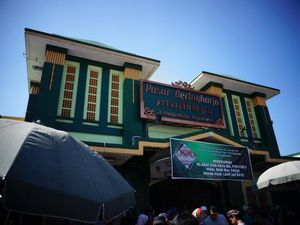 Belanja Puas di Pasar Beringharjo Yogyakarta