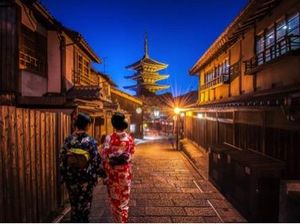 Pesona Berlibur di Tokyo, dari Cosplay, Gadget, hingga Butik Mewah