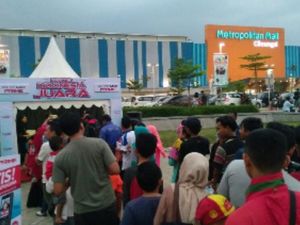 Hebohnya Antre Andromax Prime, Handphone 4G dengan Harga Terjangkau