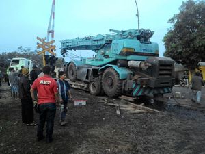 Gara-gara Truk Mogok di Subang, 22 Kereta Api Jadi Terlambat
