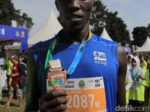 3 Pelari Asal Kenya Juarai Etape 42 Km West Java Eco Marathon 3 Pelari Asal Kenya Juarai Etape 42 Km West Java Eco Marathon