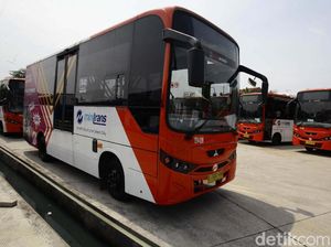 Semua Bus Kota Bakal Gunakan Uang Elektronik