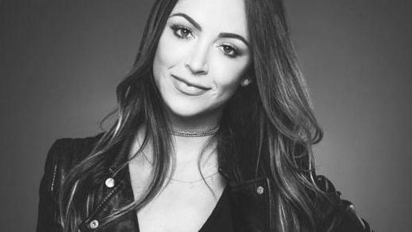 Cantiknya Sepupu Paris Hilton yang Berdarah Indonesia, Merapat Boys!