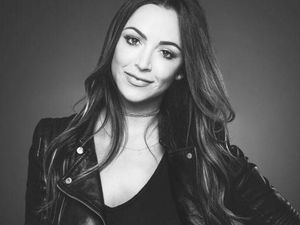 Cantiknya Sepupu Paris Hilton yang Berdarah Indonesia, Merapat Boys!