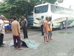 Gagal Salip Truk, BeAT Ditabrak Bus, Satu Pelajar Tewas