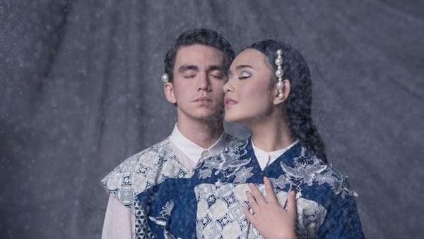 Bikin Iri! Kemesraan Amanda Manopo dengan Chris Laurent