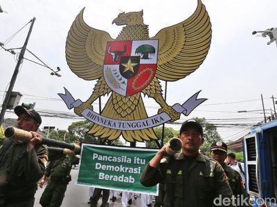 Daftar Pemilu, PKB Bawa Lambang Garuda Raksasa