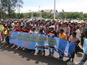 Becak dan Taksi di Aceh Tolak Transportasi Online