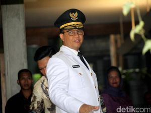 Diawali Doa, Anies Cs Berangkat Menuju Masjid Sunda Kelapa Diawali Doa, Anies Cs Berangkat Menuju Masjid Sunda Kelapa