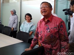 Jokowi Mau Tambah 2 Menteri, Darmin: Belum Dibahas