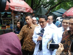 Sandiaga Disambut Teriakan Takbir di Masjid Sunda Kelapa