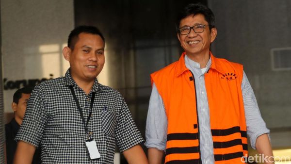 Wali Kota Batu Eddy Rumpoko Kembali Diperiksa KPK