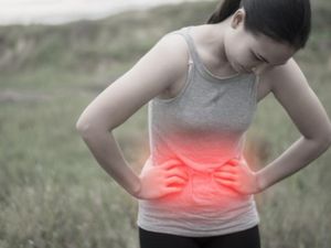 Wanita Lebih Rentan Alami Perut Kembung dan Mual, Kenapa?