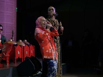 Ketika Dewi Gita dan Laila Sari Berkolaborasi