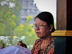 pembatik di desa sojiwan